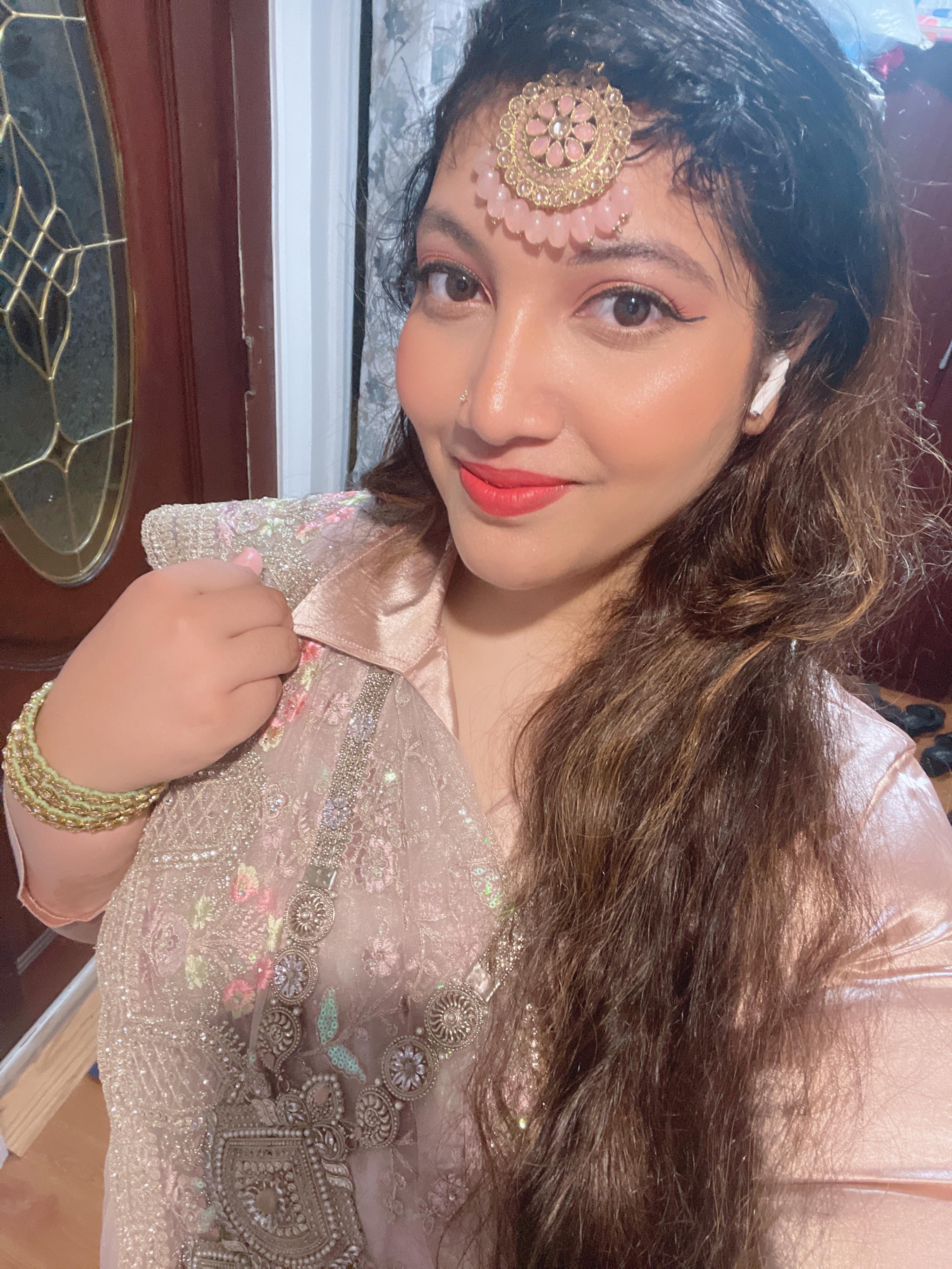 Tania khan